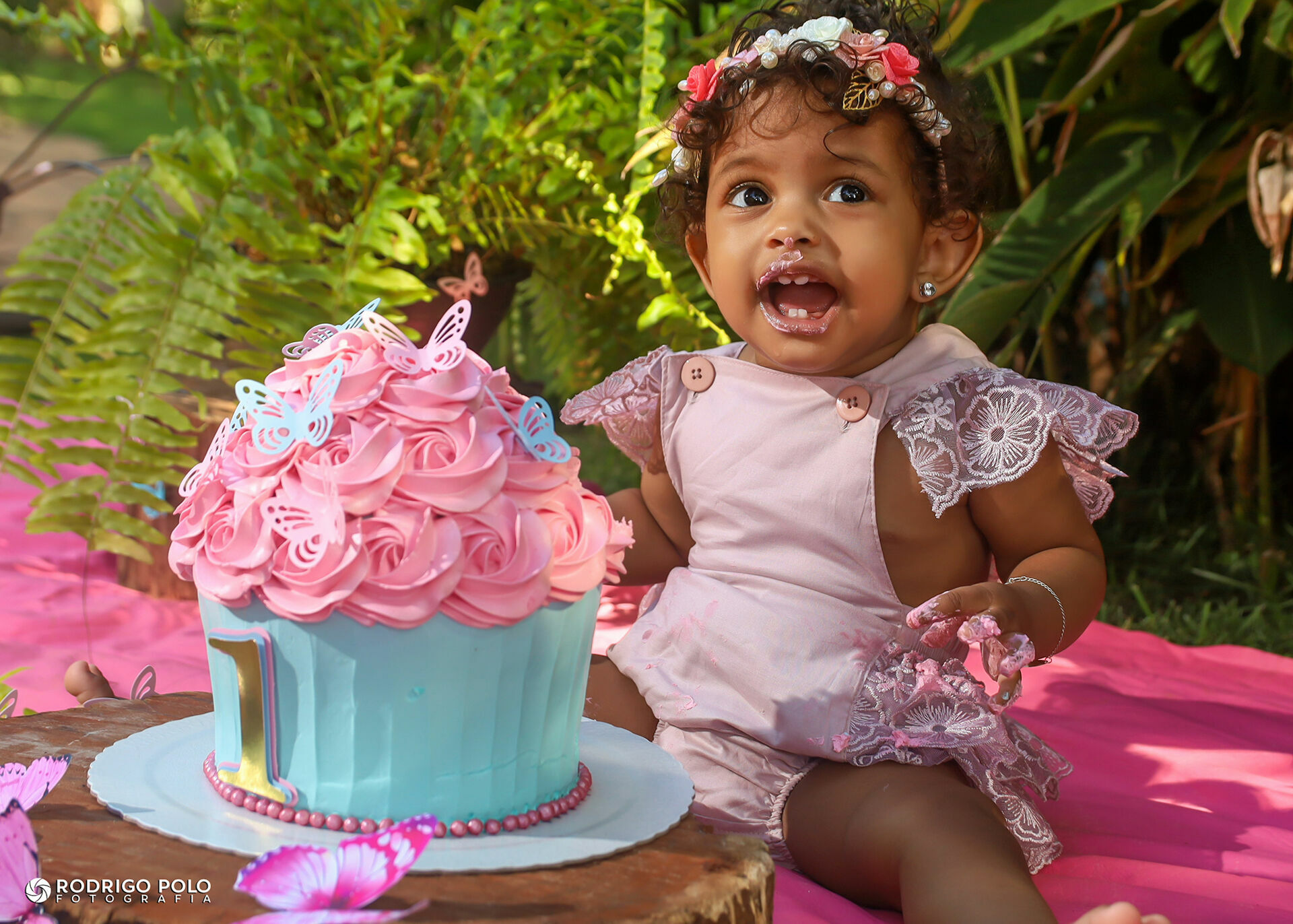 Foto Smash The Cake Ana Clara Foto Smash The Cake Ana Clara - Imagem 15