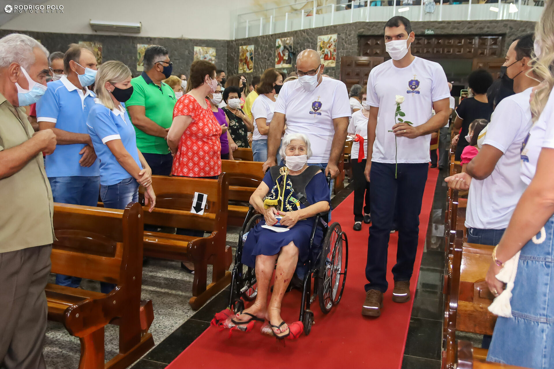 Foto Missa Solene do Jubileu 70 Anos Paróquia - Auriflama-SP Foto Missa Solene do Jubileu 70 Anos Paróquia - Auriflama-SP - Imagem 12