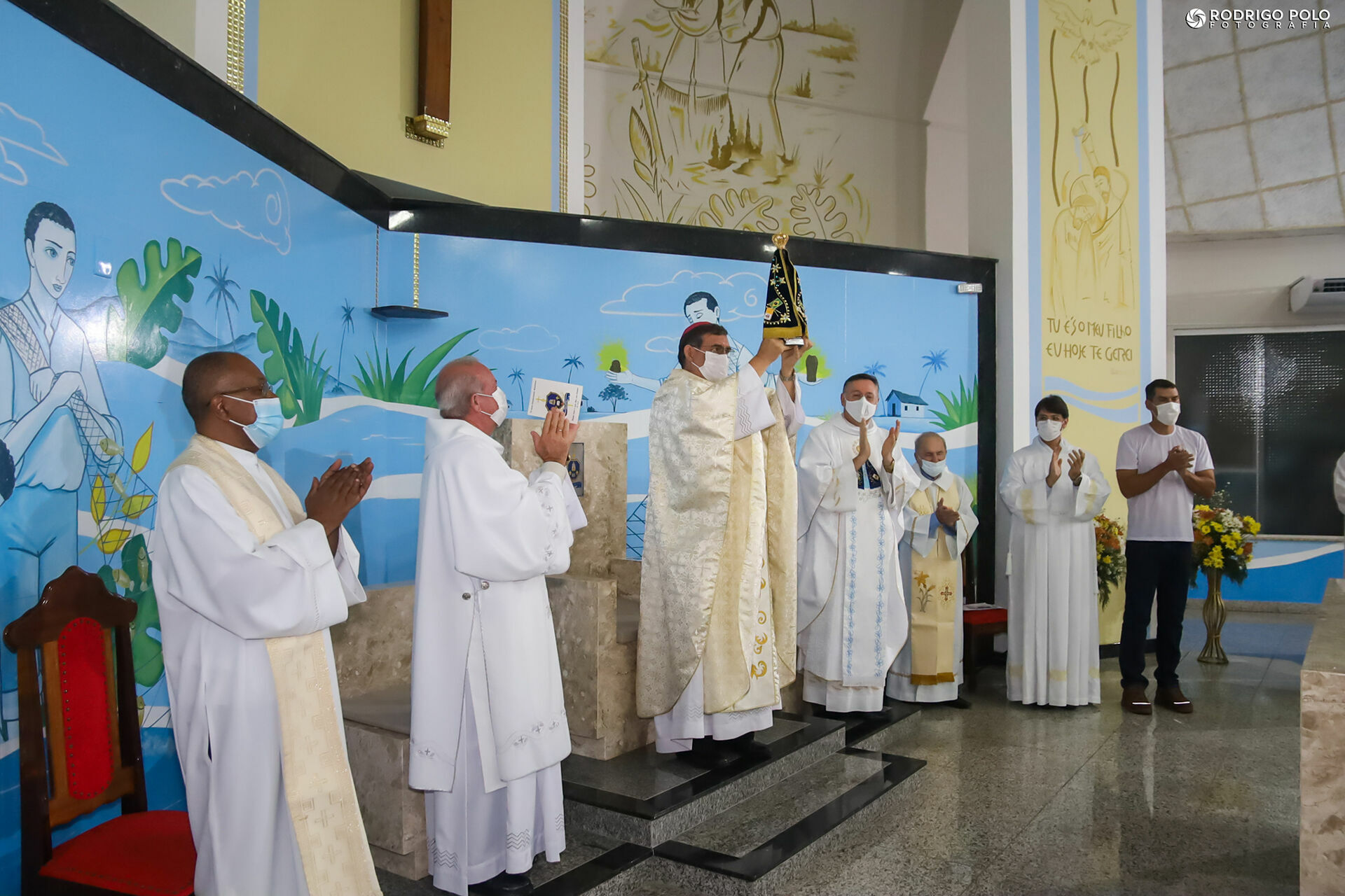 Foto Missa Solene do Jubileu 70 Anos Paróquia - Auriflama-SP Foto Missa Solene do Jubileu 70 Anos Paróquia - Auriflama-SP - Imagem 17