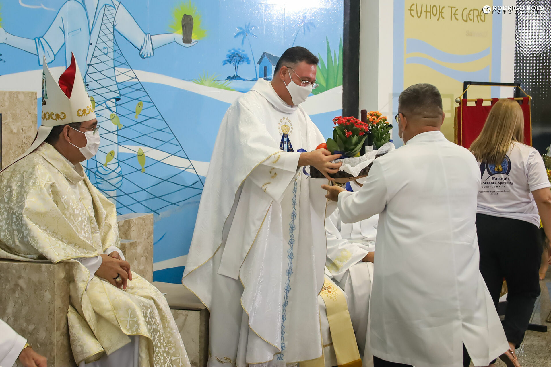 Foto Missa Solene do Jubileu 70 Anos Paróquia - Auriflama-SP Foto Missa Solene do Jubileu 70 Anos Paróquia - Auriflama-SP - Imagem 107