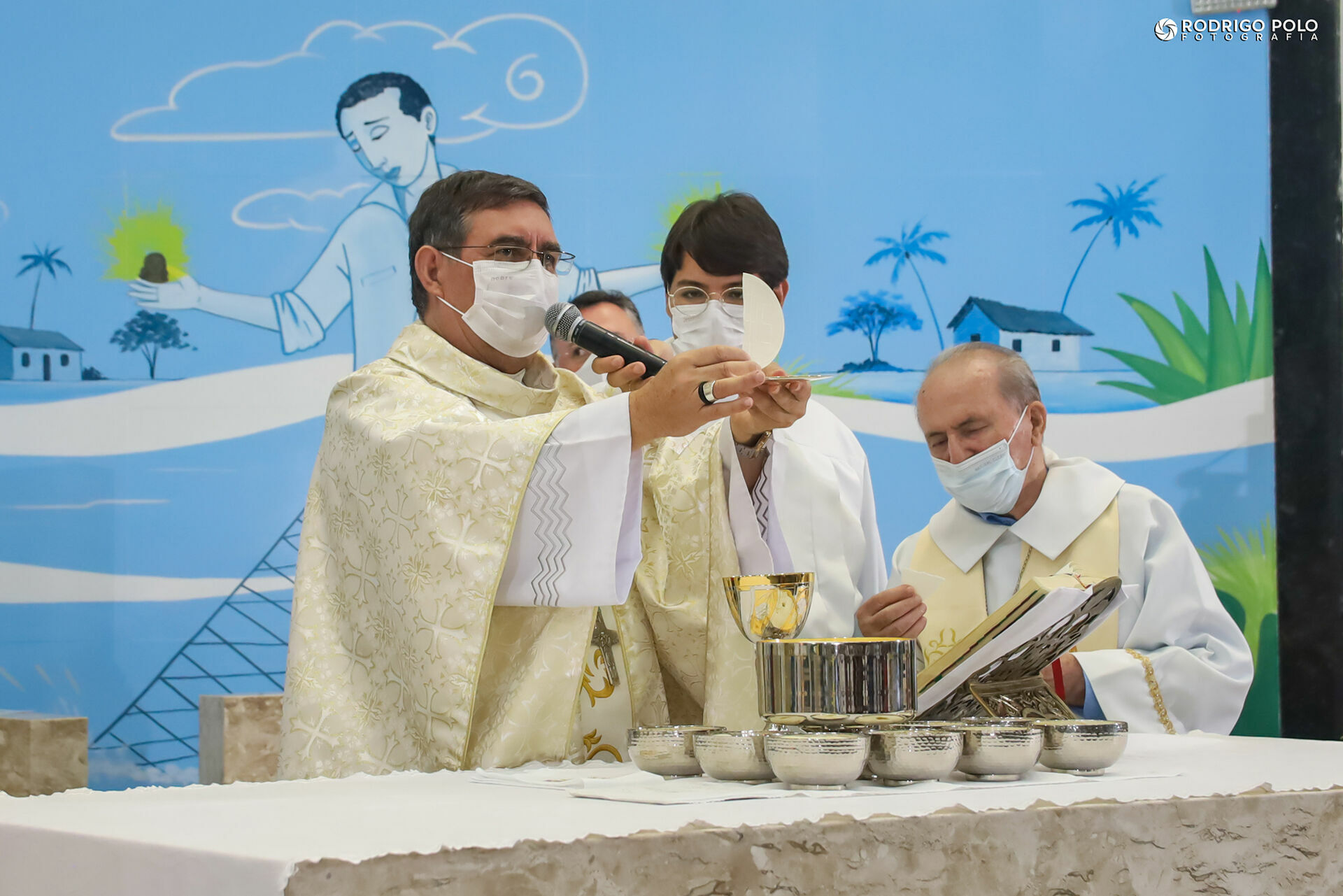 Foto Missa Solene do Jubileu 70 Anos Paróquia - Auriflama-SP Foto Missa Solene do Jubileu 70 Anos Paróquia - Auriflama-SP - Imagem 90