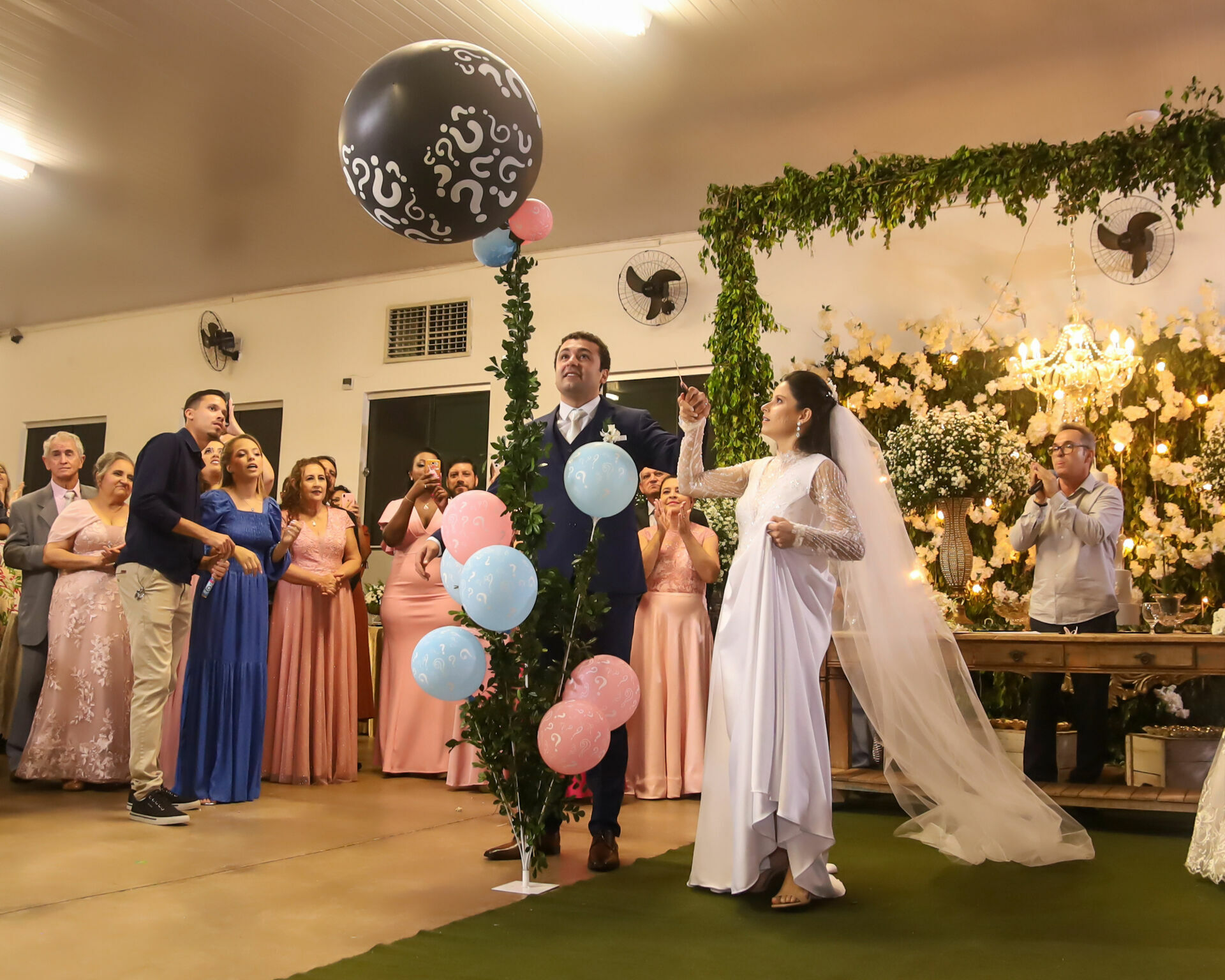Foto Casamento Hellen e Vinícius Foto Casamento Hellen e Vinícius - Imagem 16