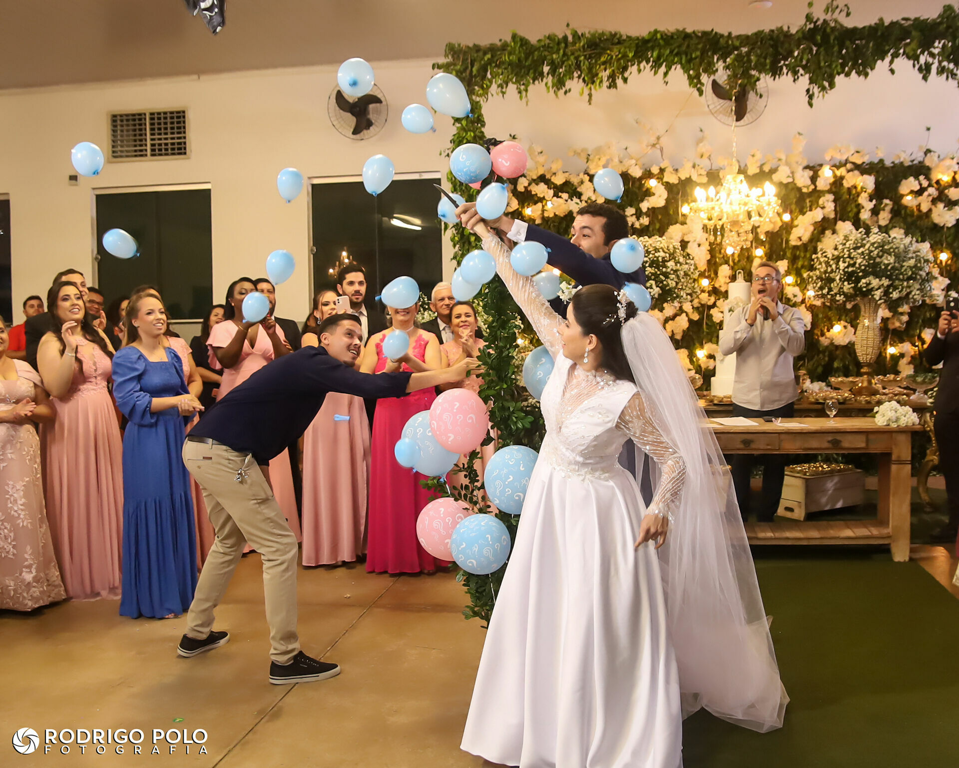 Foto Casamento Hellen e Vinícius Foto Casamento Hellen e Vinícius - Imagem 17