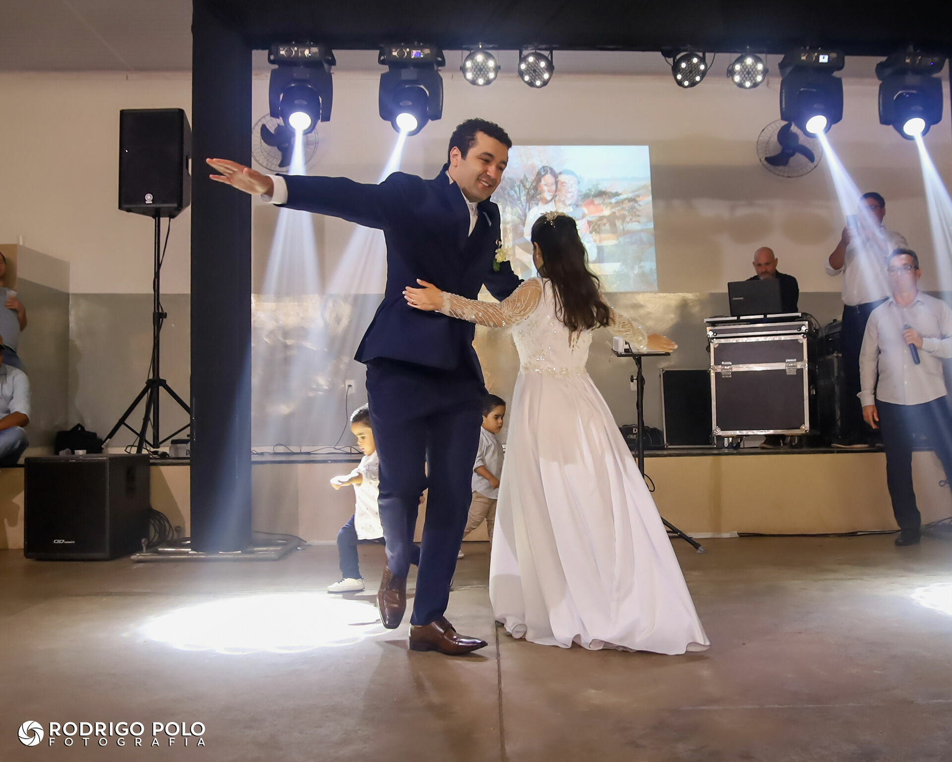 Foto Casamento Hellen e Vinícius Foto Casamento Hellen e Vinícius - Imagem 29