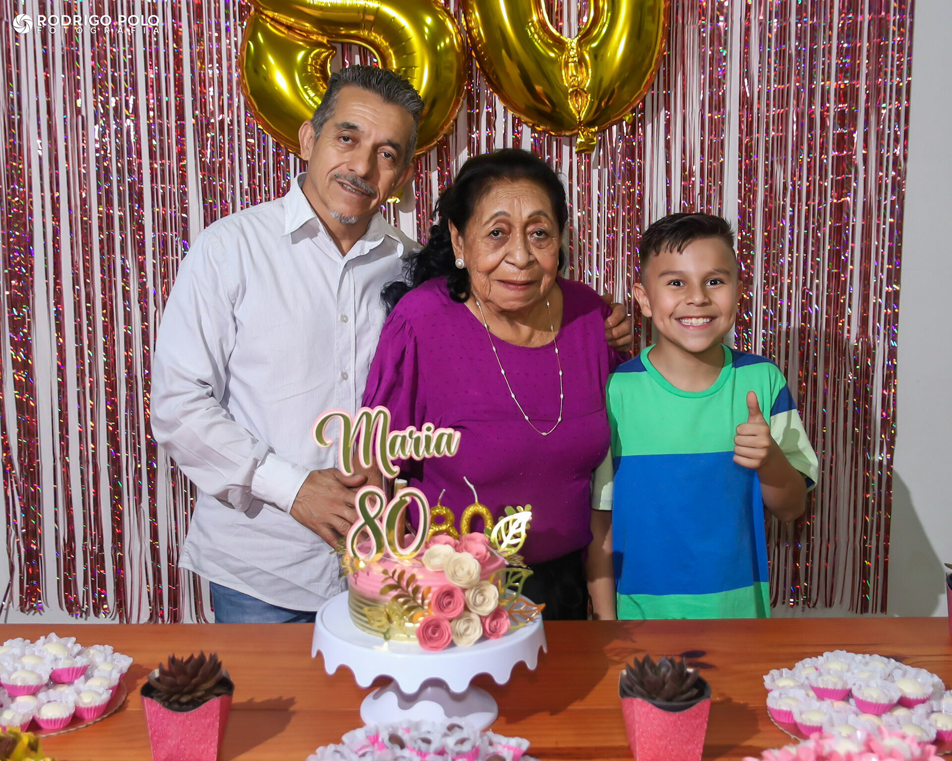 Foto Aniversário Dona Maria - 80 Anos Foto Aniversário Dona Maria - 80 Anos - Imagem 2