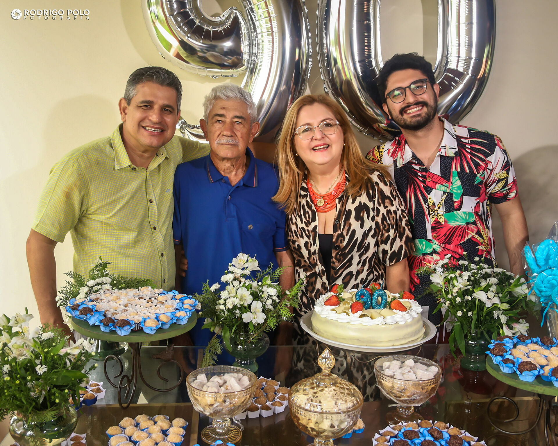Foto Aniversário Raphael - 90 Anos Foto Aniversário Raphael - 90 Anos - Imagem 8