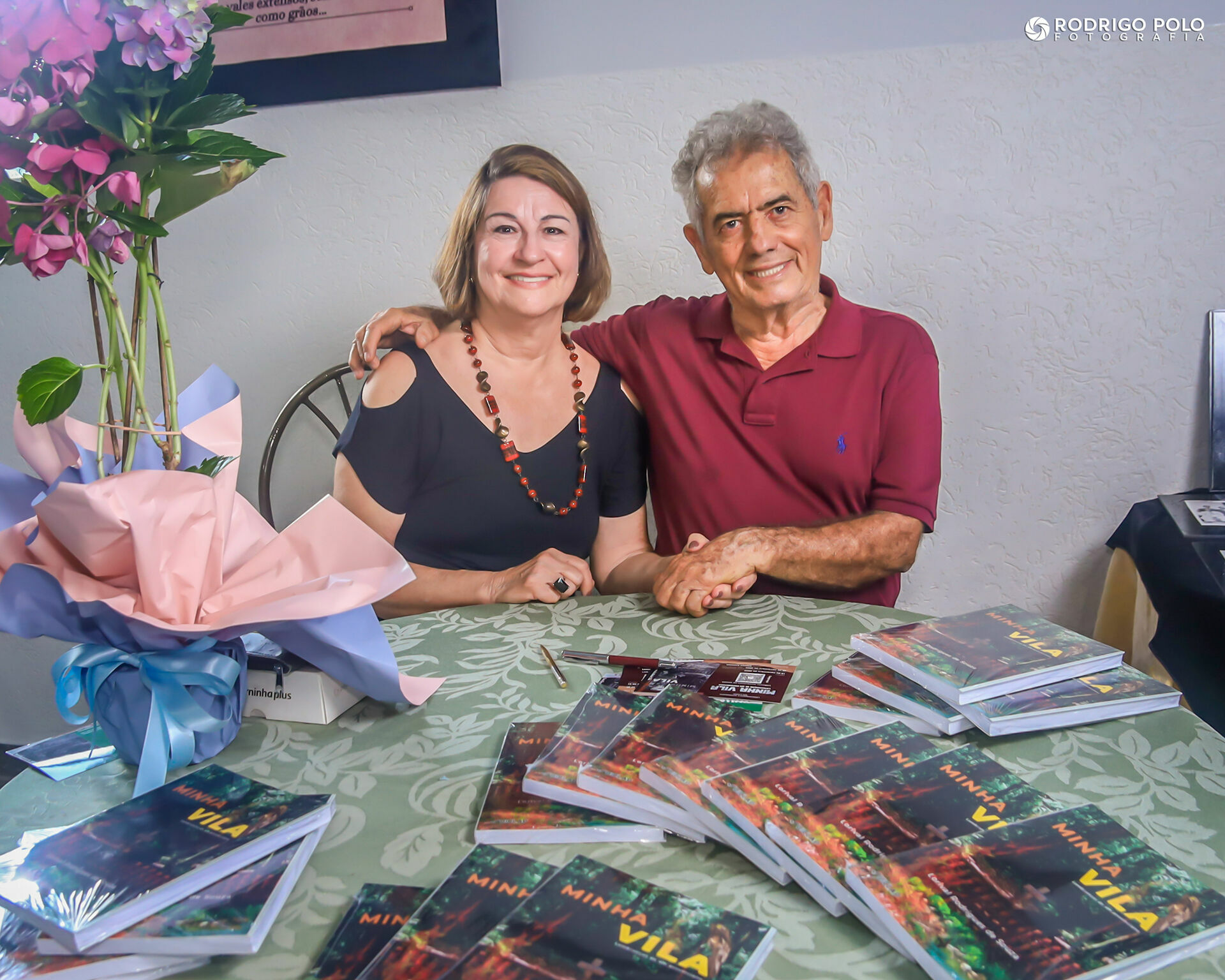 Foto Lançamento do Livro Foto Lançamento do Livro