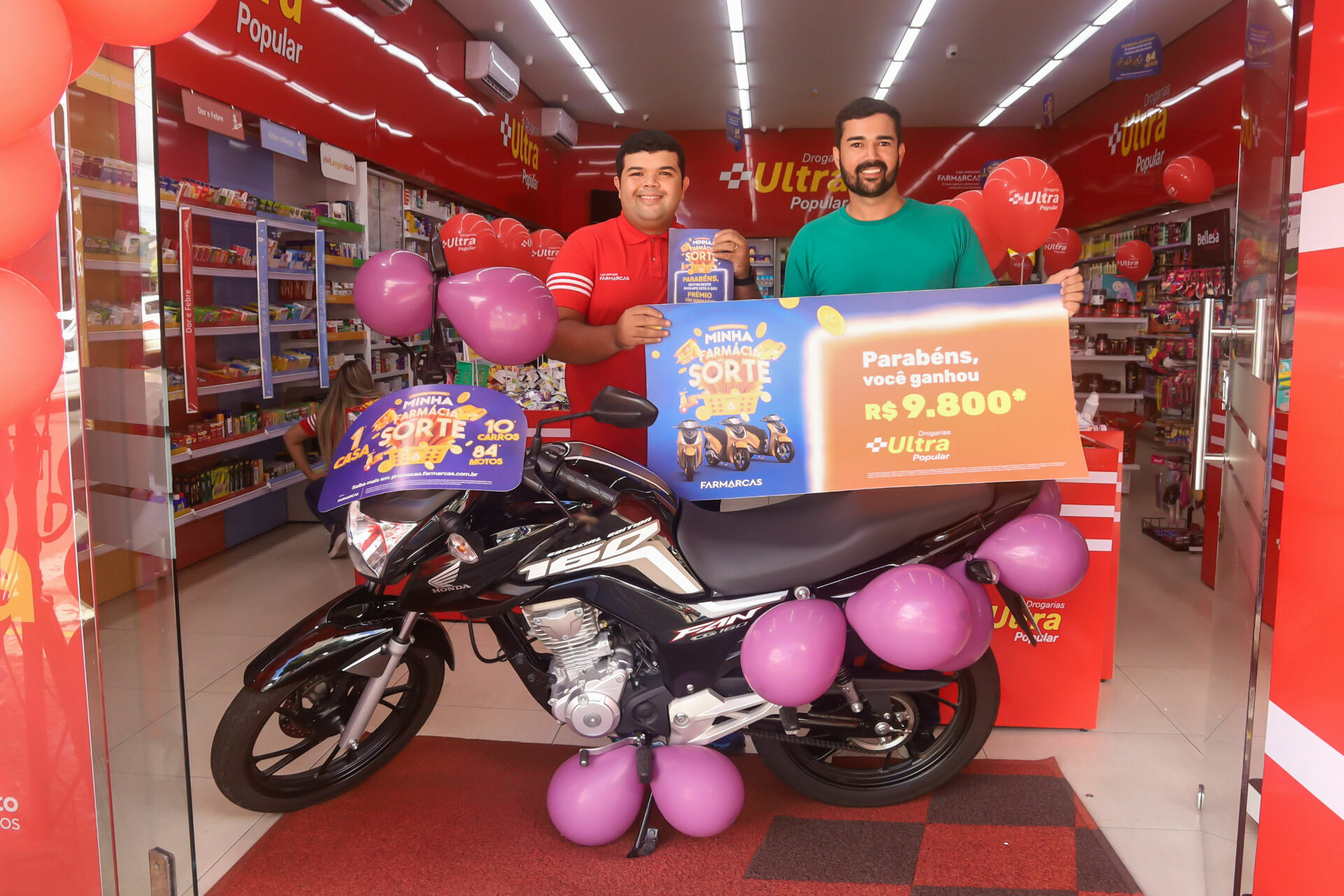 Foto Premiação Drogarias Ultra Popular Foto Premiação Drogarias Ultra Popular - Imagem 38