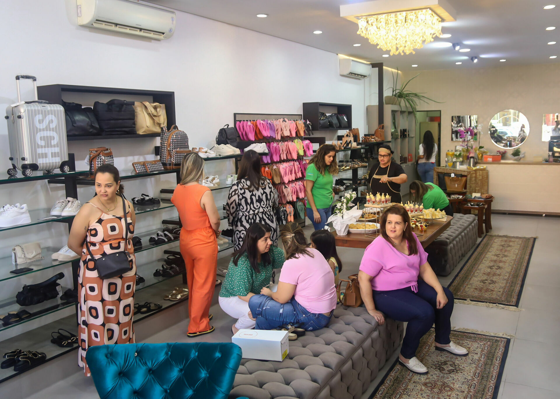 Foto Reinauguração Deyse Shoes Store - Por Marcela Ribeiro Foto Reinauguração Deyse Shoes Store - Por Marcela Ribeiro - Imagem 34