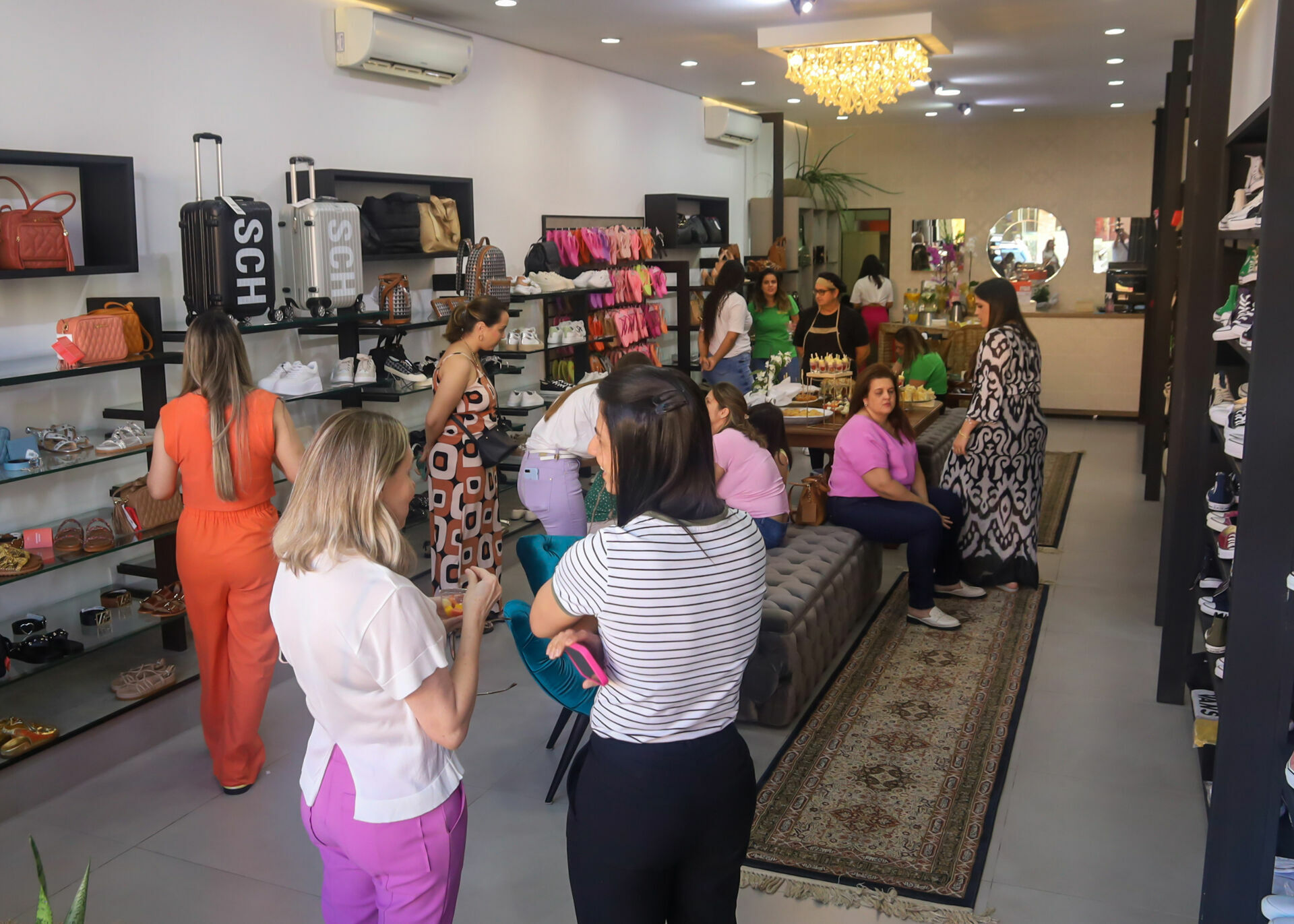 Foto Reinauguração Deyse Shoes Store - Por Marcela Ribeiro Foto Reinauguração Deyse Shoes Store - Por Marcela Ribeiro - Imagem 33