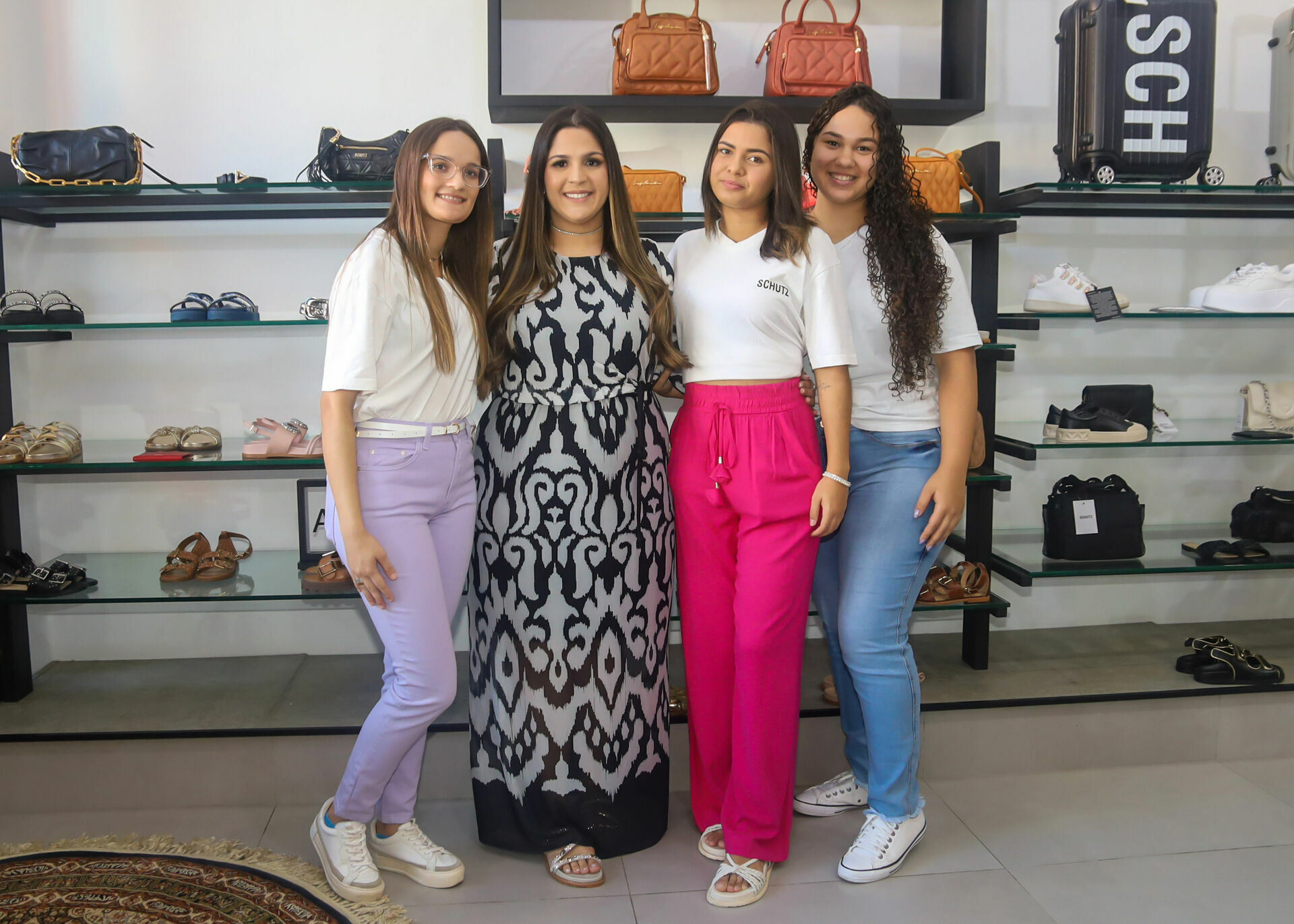 Foto Reinauguração Deyse Shoes Store - Por Marcela Ribeiro Foto Reinauguração Deyse Shoes Store - Por Marcela Ribeiro - Imagem 2