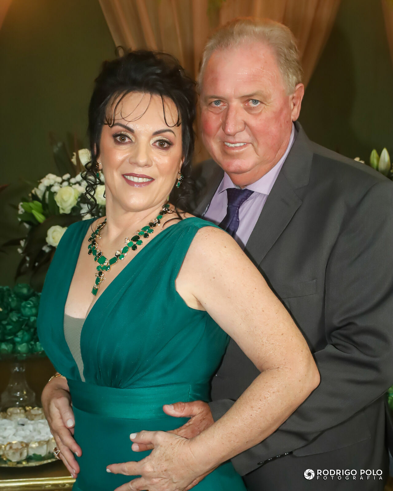 Foto Bodas de Esmeraldas Lourdes e Vanderlei Foto Bodas de Esmeraldas Lourdes e Vanderlei - Imagem 1