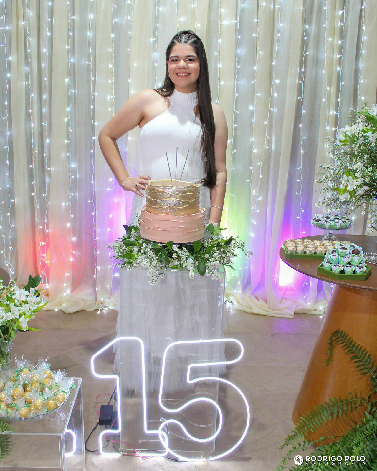 Foto Aniversário Júlia - 15 Anos Foto Aniversário Júlia - 15 Anos - Imagem 3