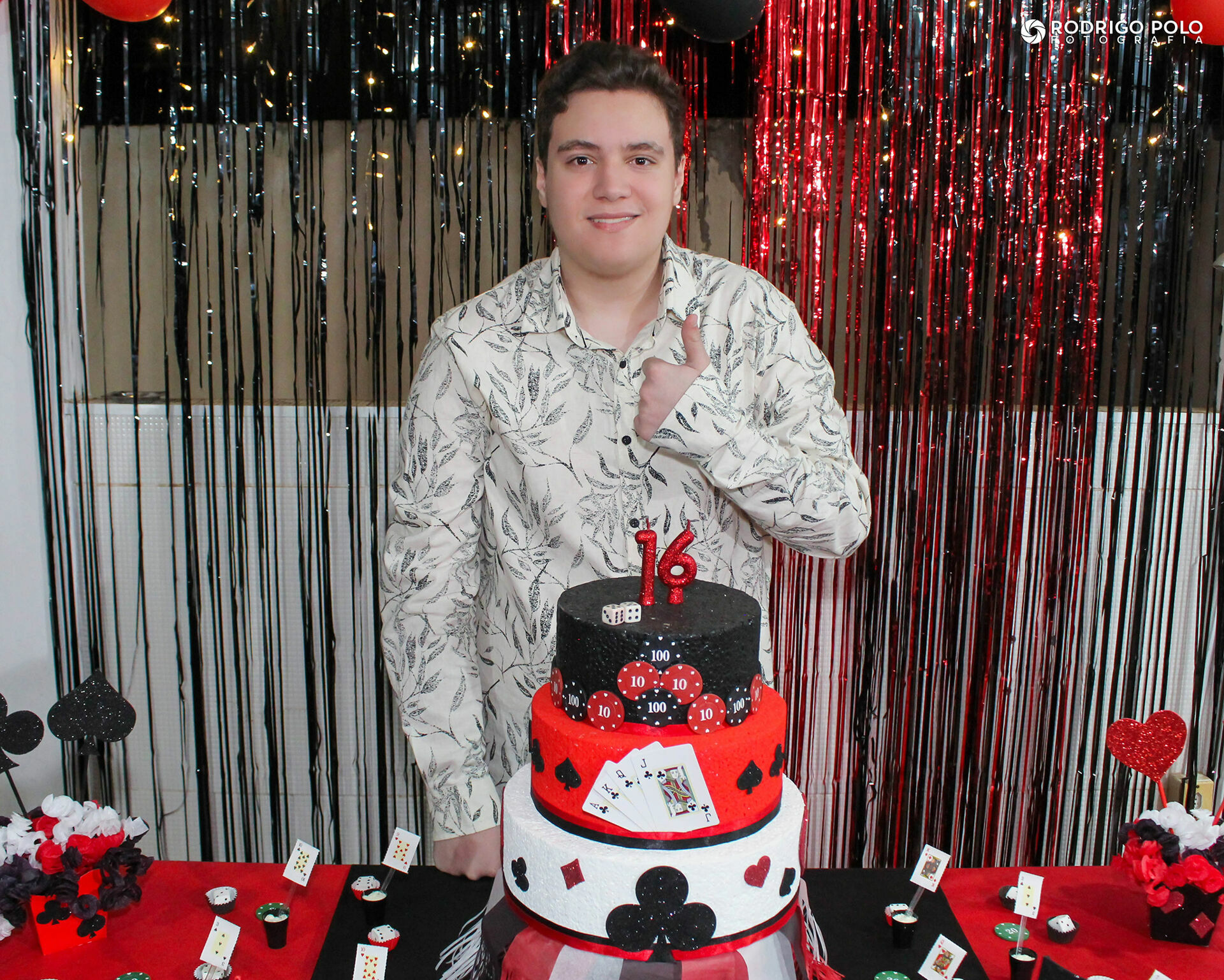 Foto Aniversário Pedro - 16 Anos Foto Aniversário Pedro - 16 Anos - Imagem 0