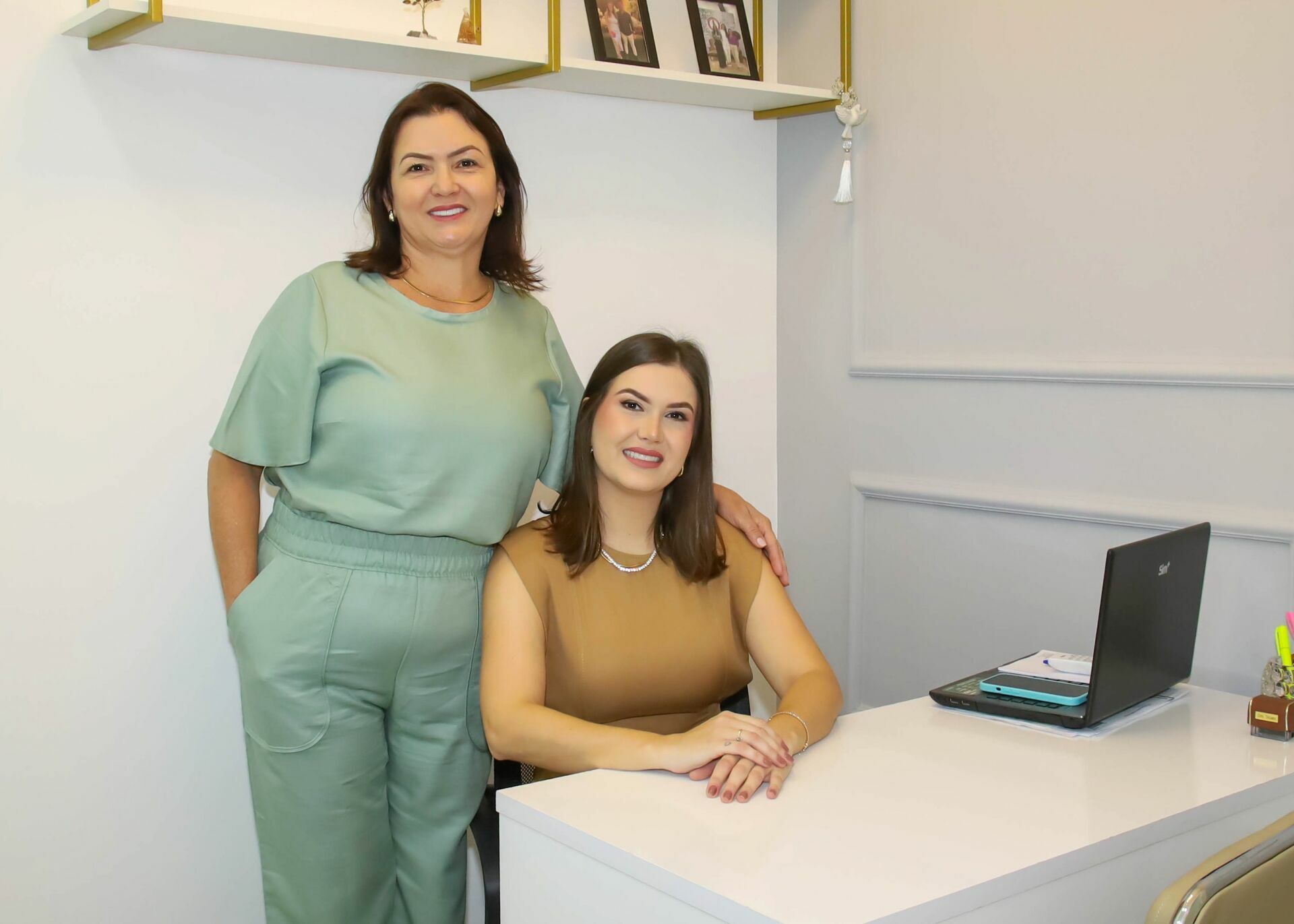 Foto Reinauguração Tatiane Cavassani - Odontologia Foto Reinauguração Tatiane Cavassani - Odontologia - Imagem 15