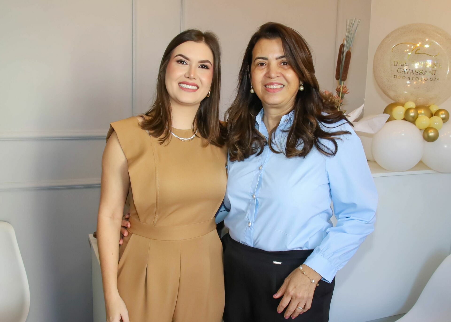 Foto Reinauguração Tatiane Cavassani - Odontologia Foto Reinauguração Tatiane Cavassani - Odontologia - Imagem 25