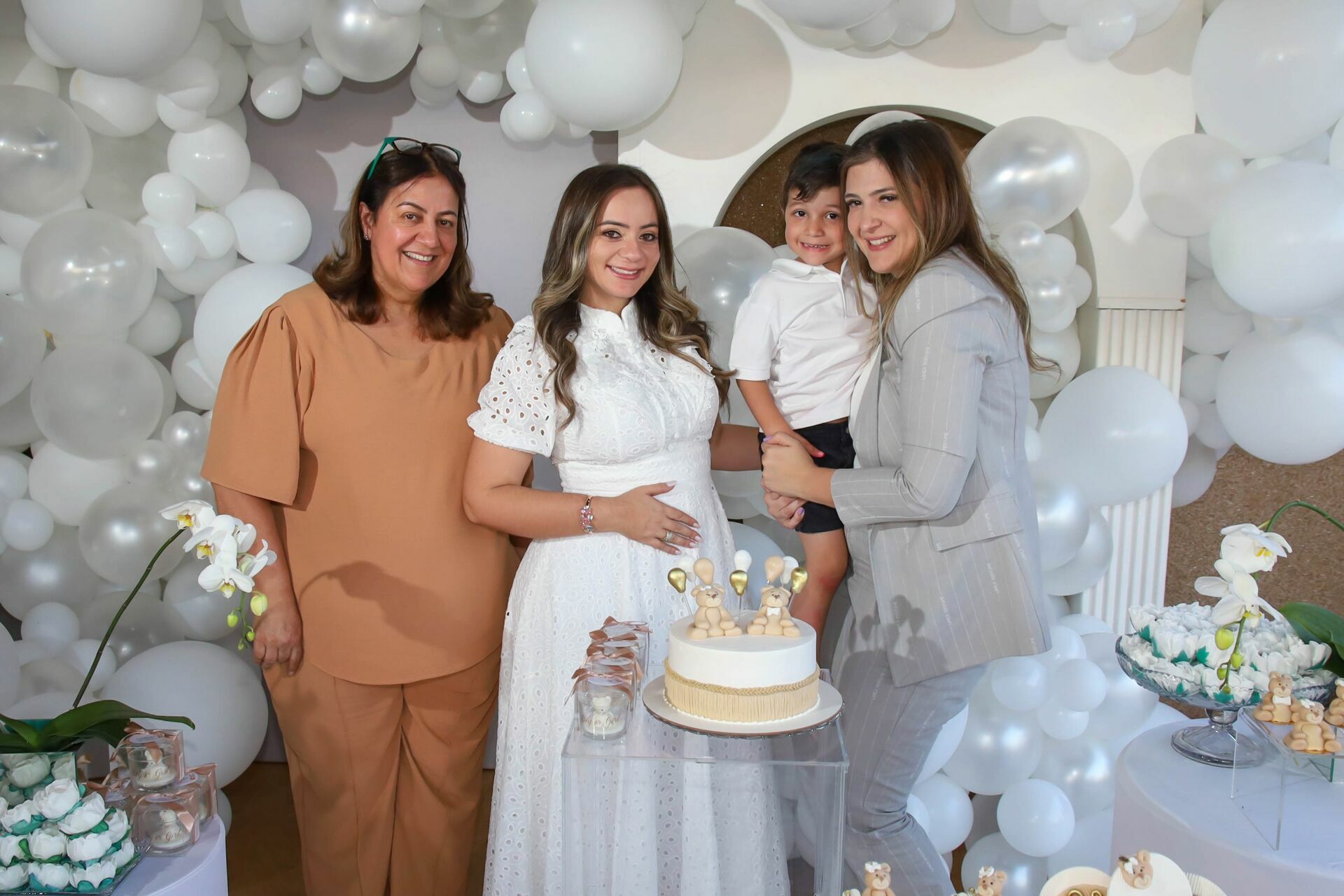 Foto Chá Revelação Mariane e Régis Foto Chá Revelação Mariane e Régis - Imagem 34