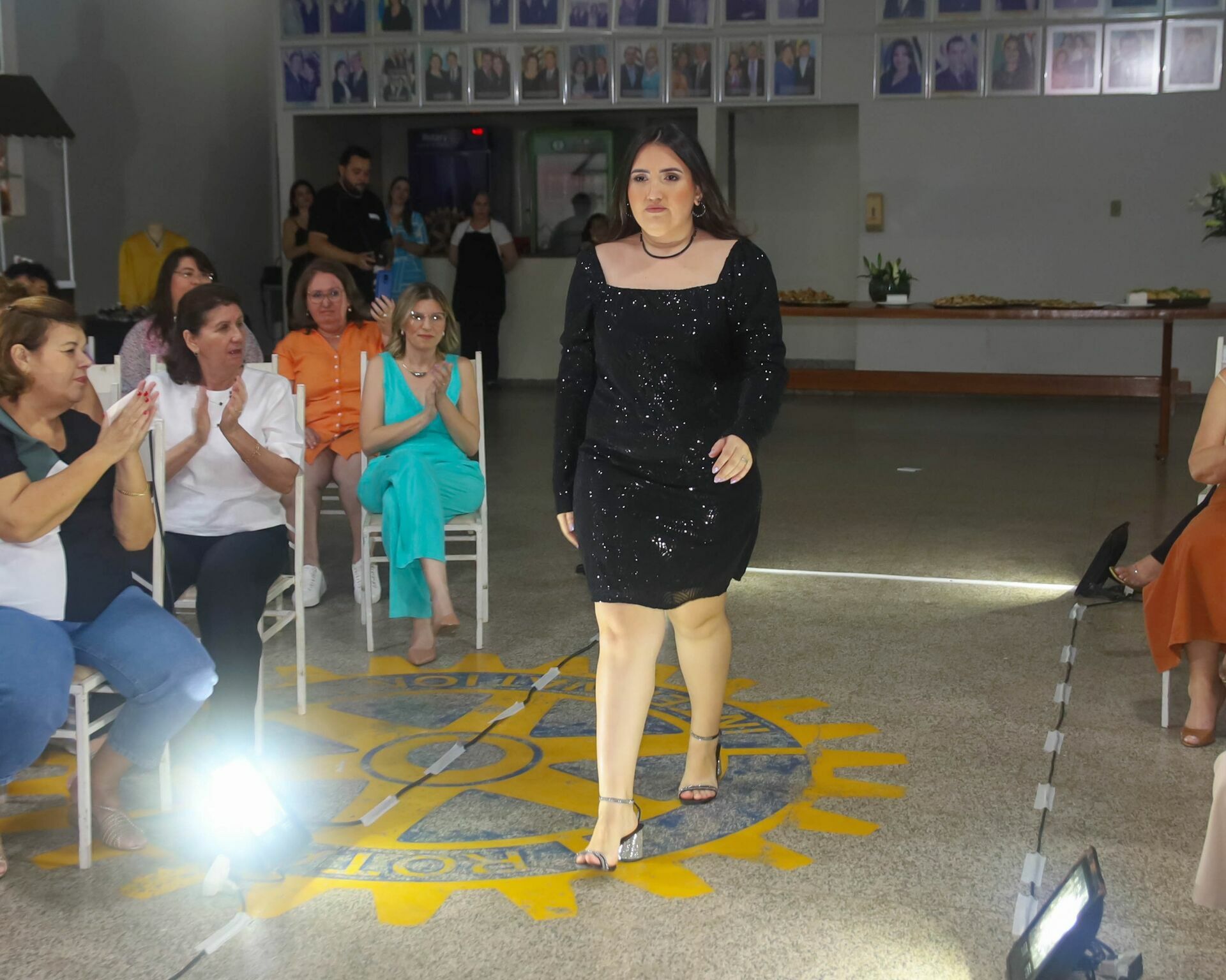 Foto Lançamento Coleção Mooncler Store 2024 Foto Lançamento Coleção Mooncler Store 2024 - Imagem 157