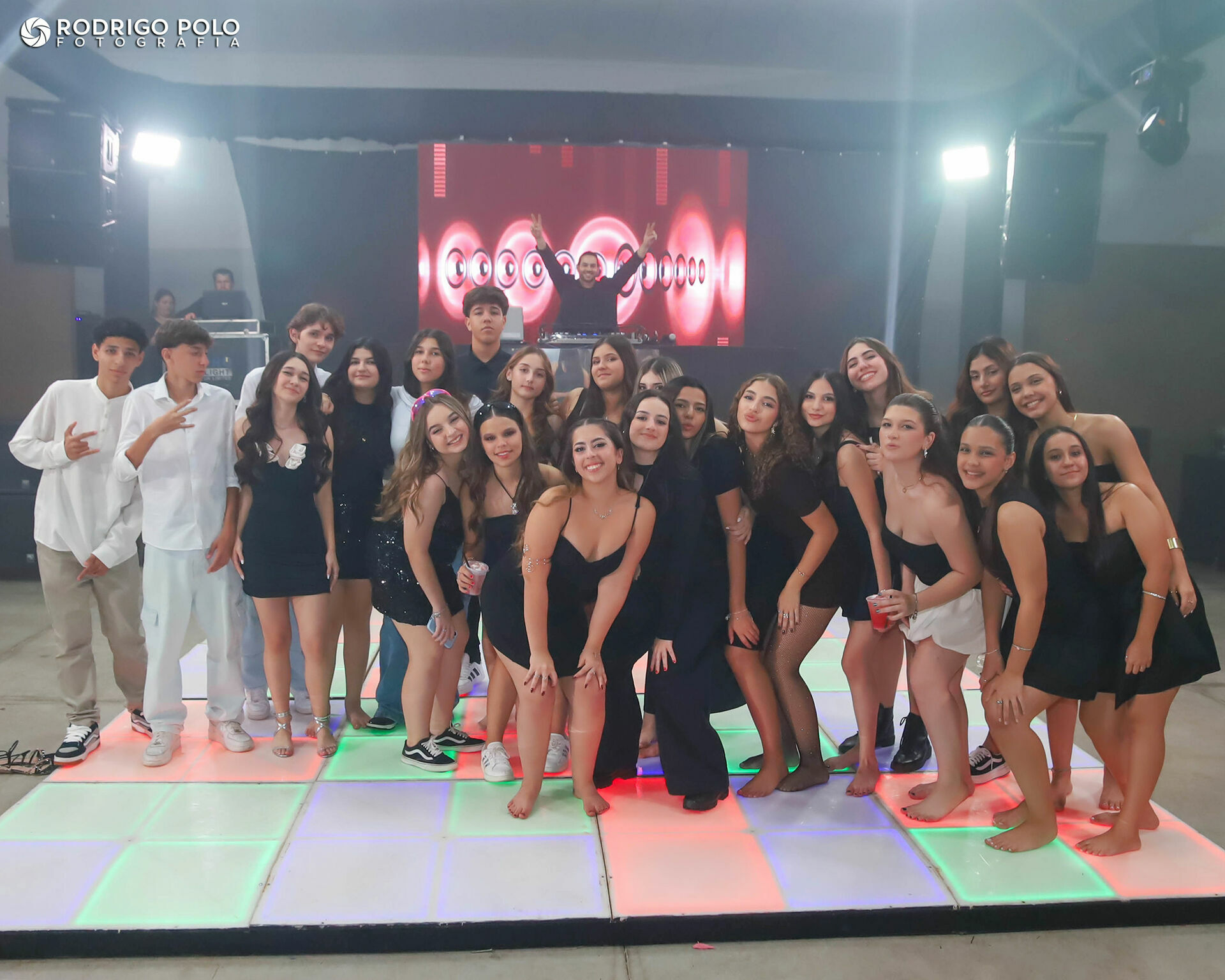 Foto Aniversário Ana Cecília - 15 Anos Foto Aniversário Ana Cecília - 15 Anos - Imagem 14