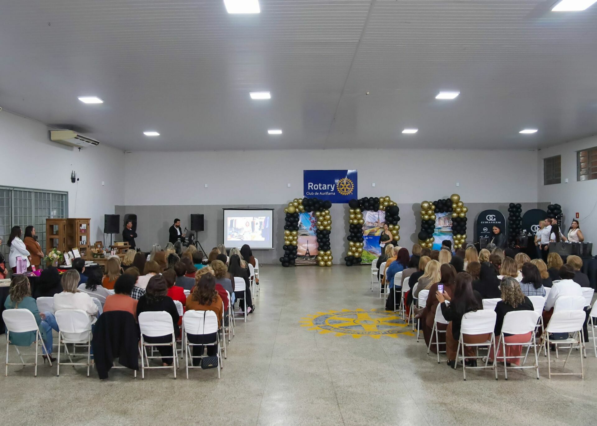 Foto Lançamento Coleção Mooncler Store 2025 Foto Lançamento Coleção Mooncler Store 2025 - Imagem 24