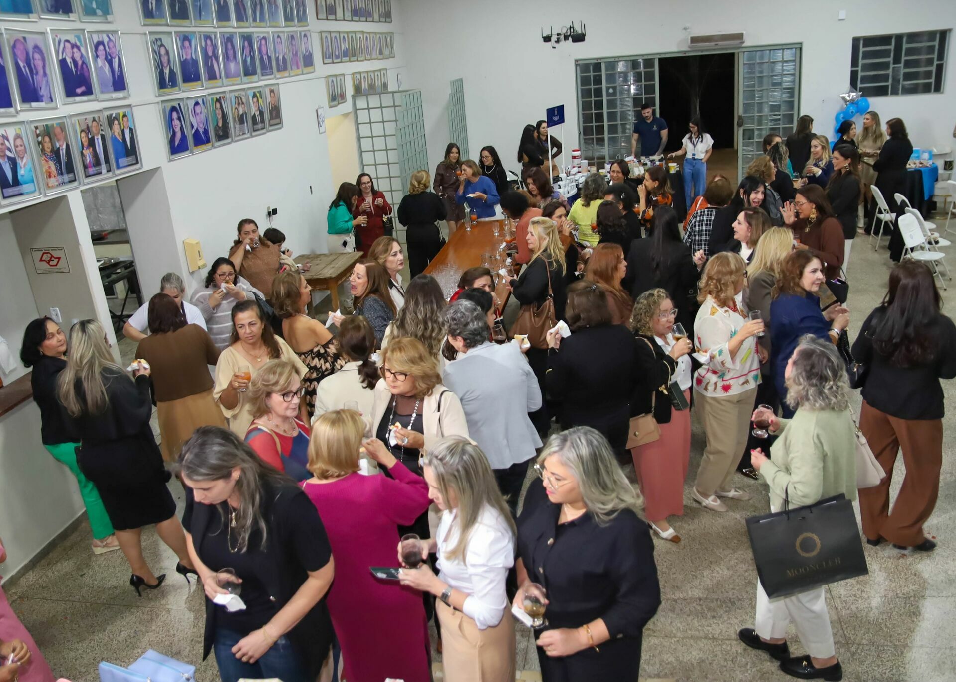 Foto Lançamento Coleção Mooncler Store 2025 Foto Lançamento Coleção Mooncler Store 2025 - Imagem 149