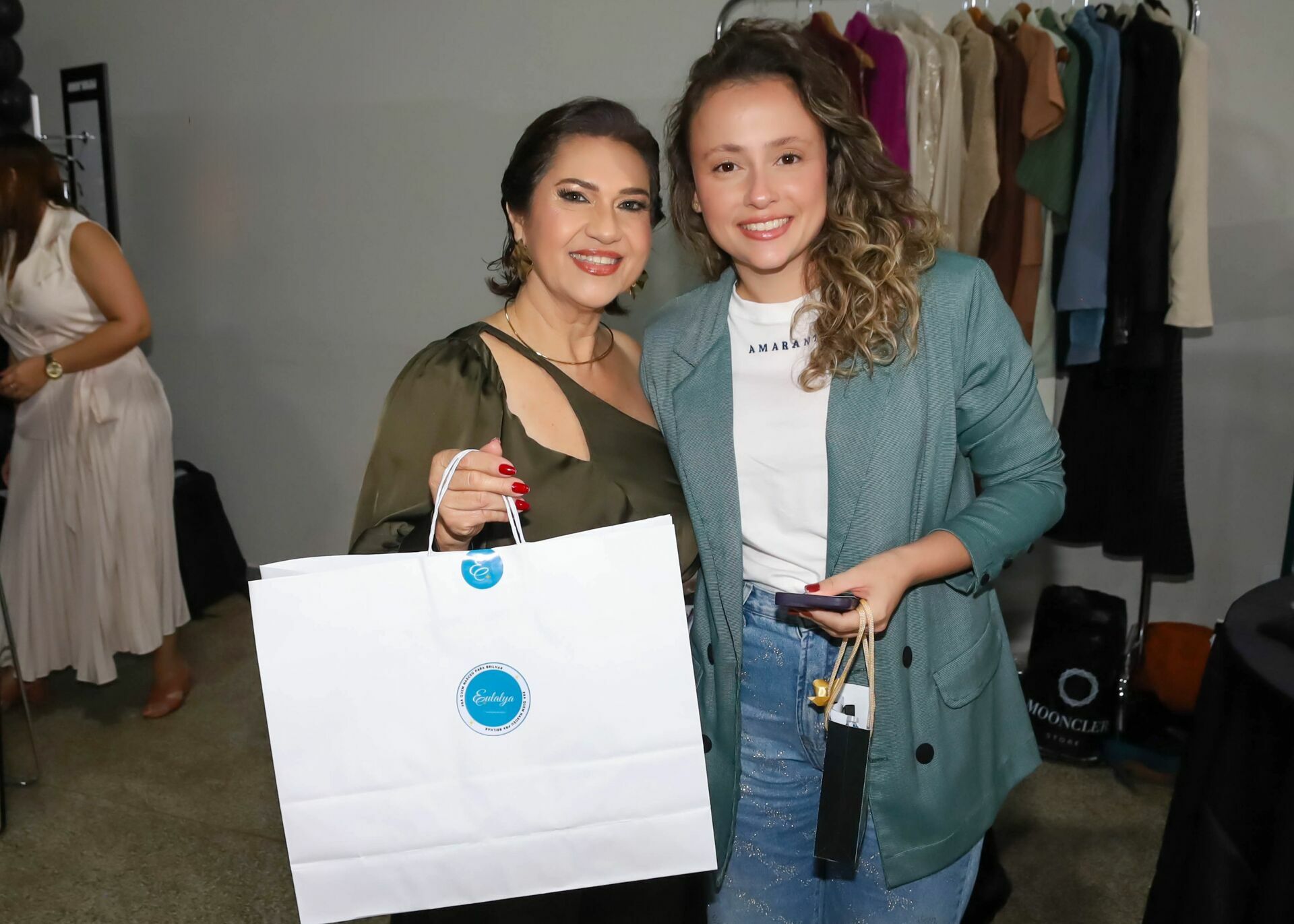 Foto Lançamento Coleção Mooncler Store 2025 Foto Lançamento Coleção Mooncler Store 2025 - Imagem 156