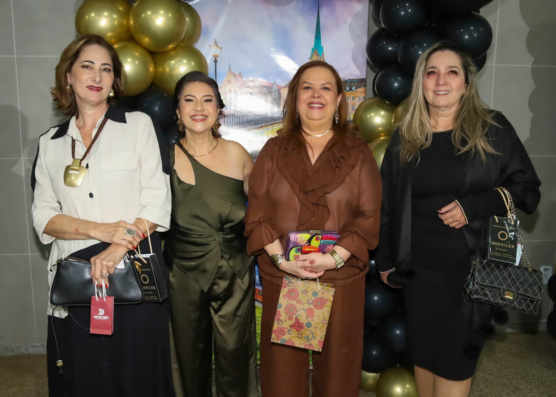 Foto Lançamento Coleção Mooncler Store 2025 Foto Lançamento Coleção Mooncler Store 2025 - Imagem 176