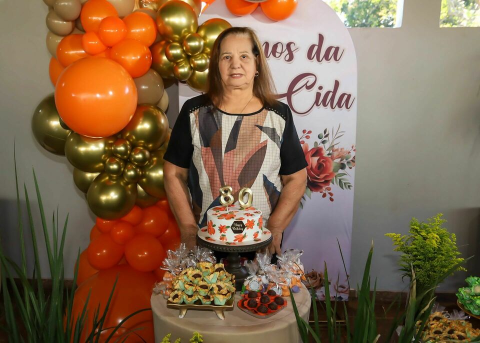 Aniversário Aparecida - 80 Anos