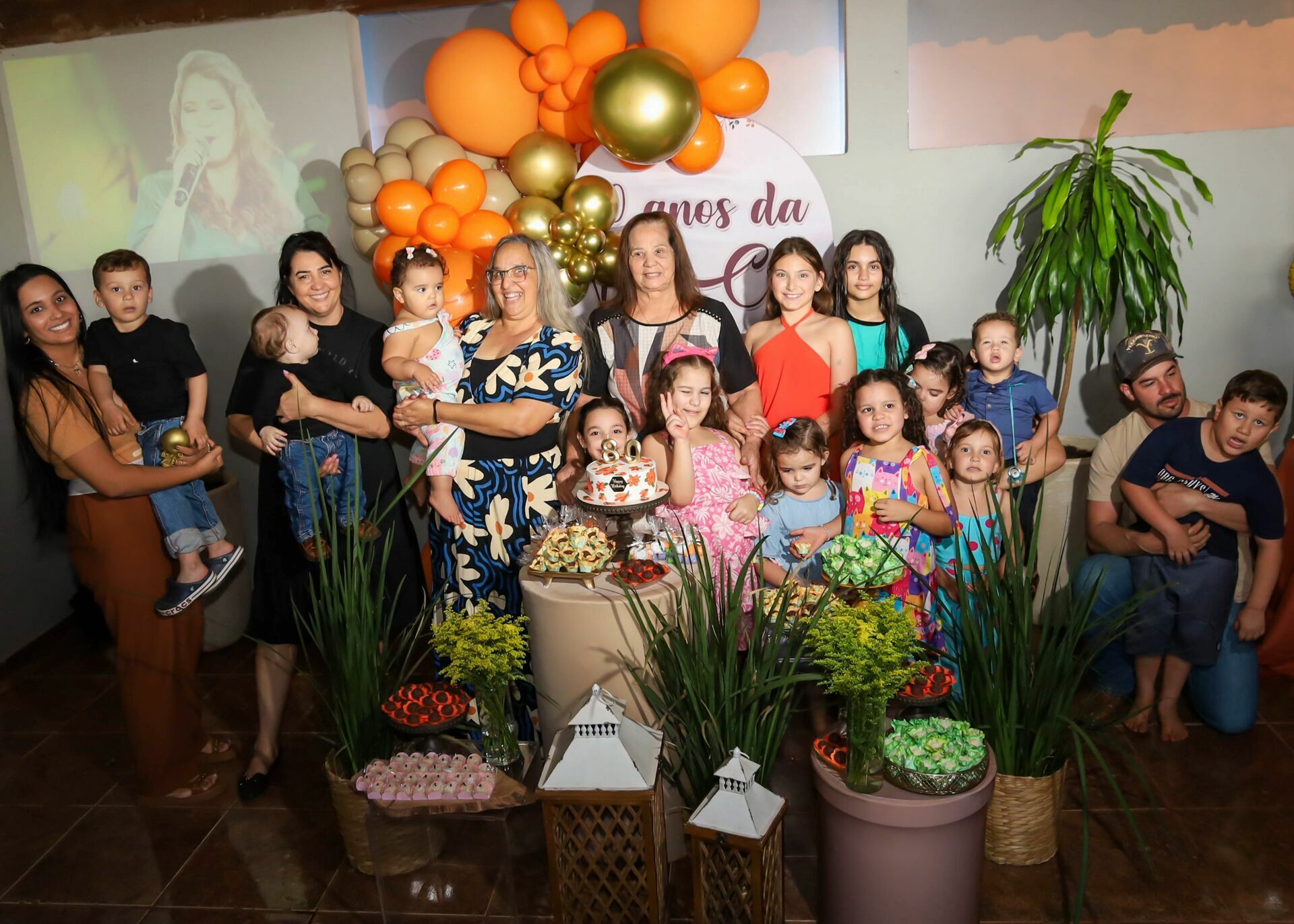 Foto Aniversário Aparecida - 80 Anos Foto Aniversário Aparecida - 80 Anos - Imagem 4