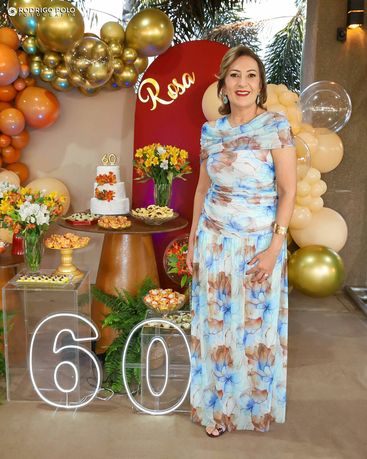 Foto Aniversário Rosa - 60 Anos Foto Aniversário Rosa - 60 Anos - Imagem 1