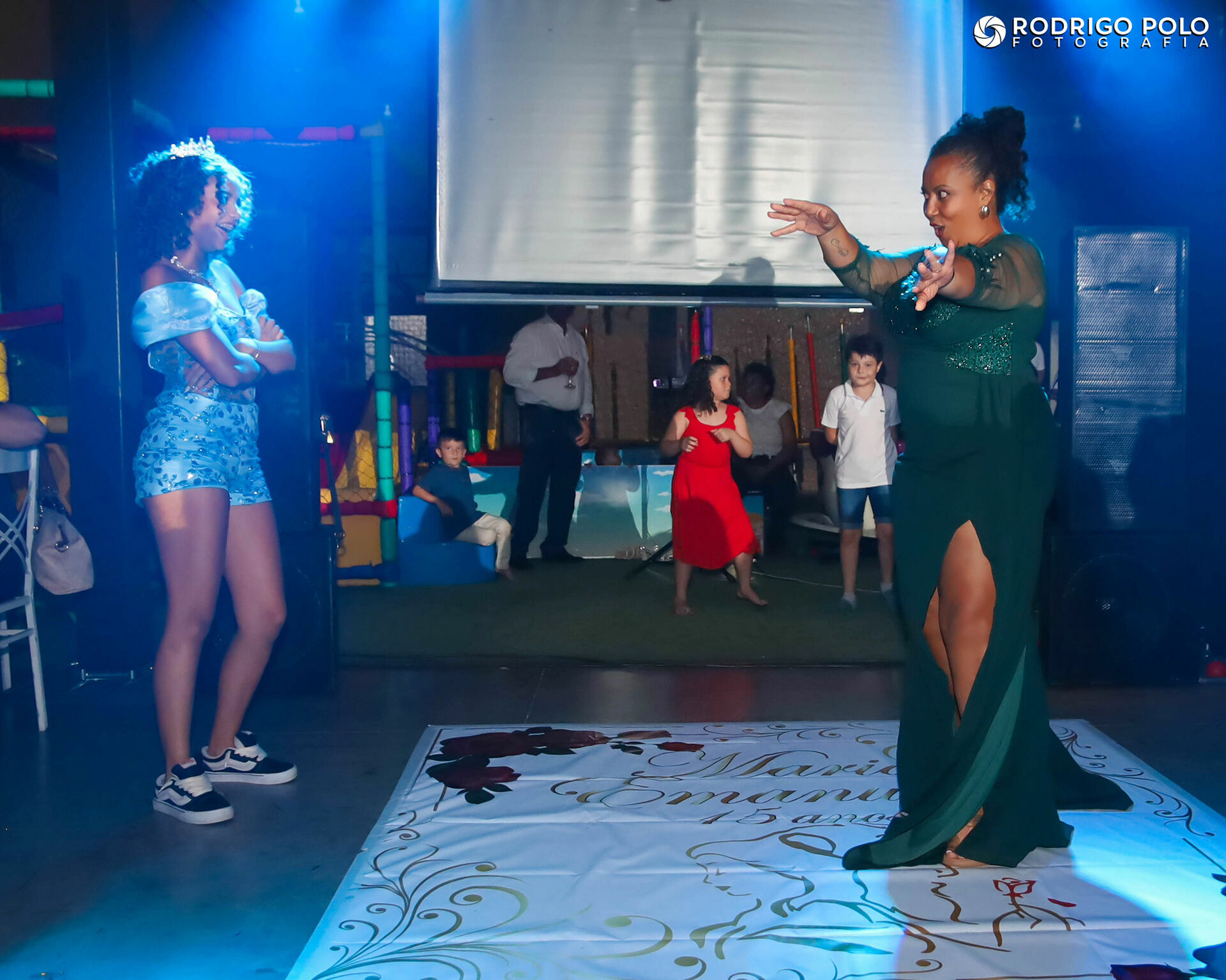 Foto Aniversário Maria Emanuelle - 15 Anos Foto Aniversário Maria Emanuelle - 15 Anos - Imagem 10