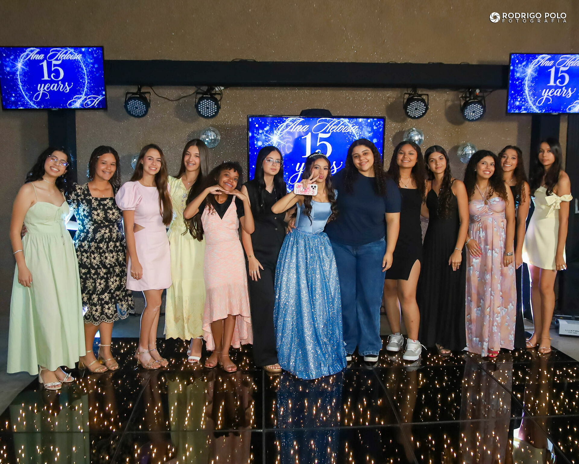 Foto Aniversário Ana Heloisa - 15 Anos - Imagem 14