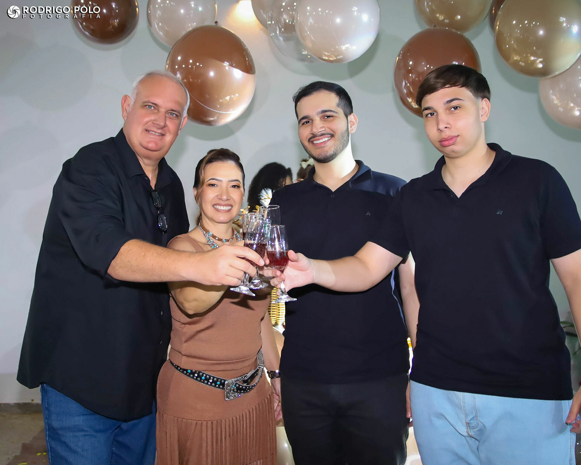 Foto Aniversário Denise - 50 Anos Foto Aniversário Denise - 50 Anos - Imagem 8